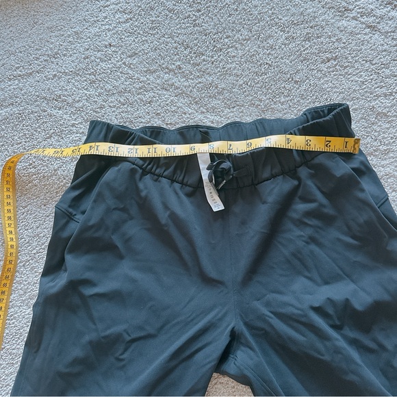 On the Fly Mid-Rise Pant size 6 black - Picture 6 of 6